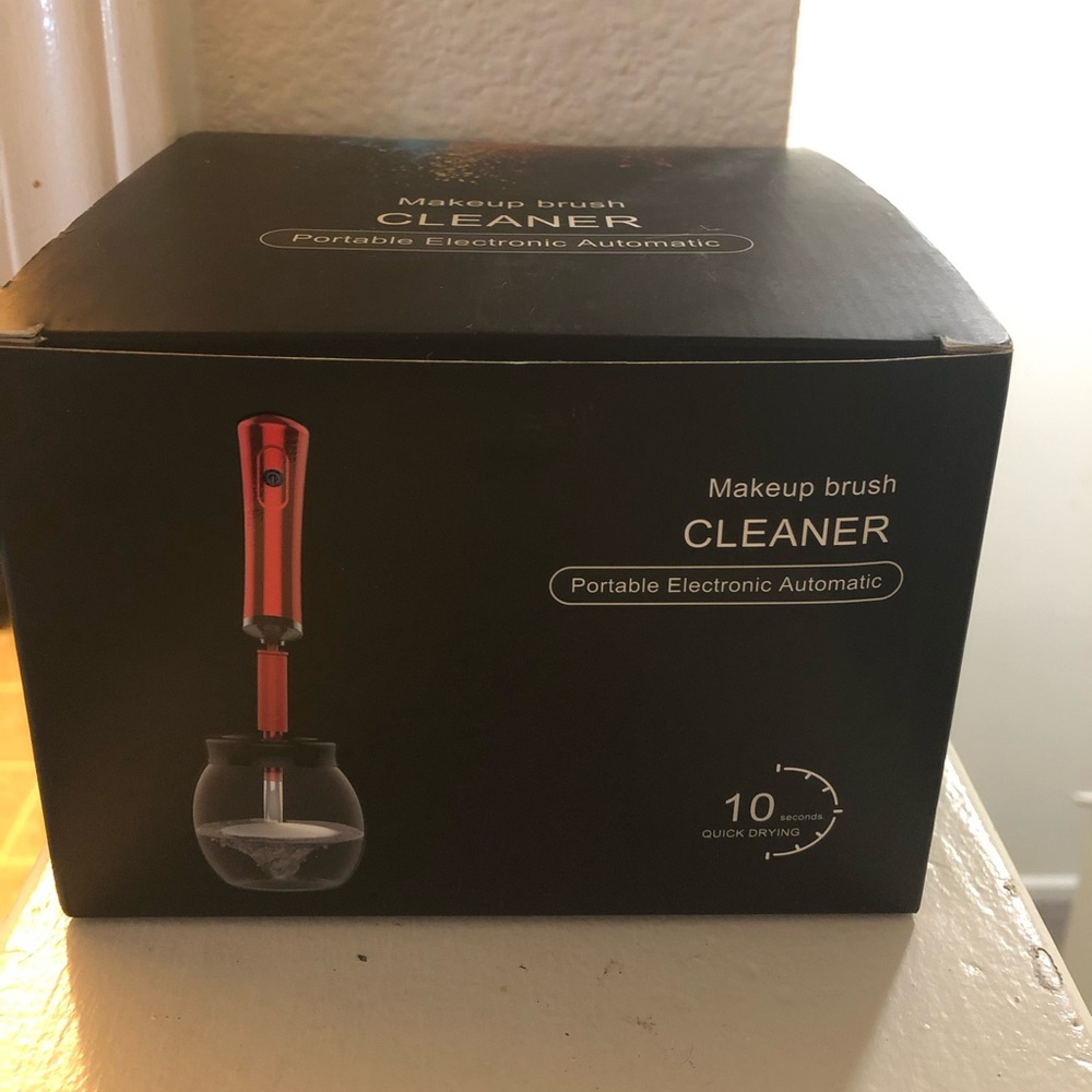 Brush cleaner